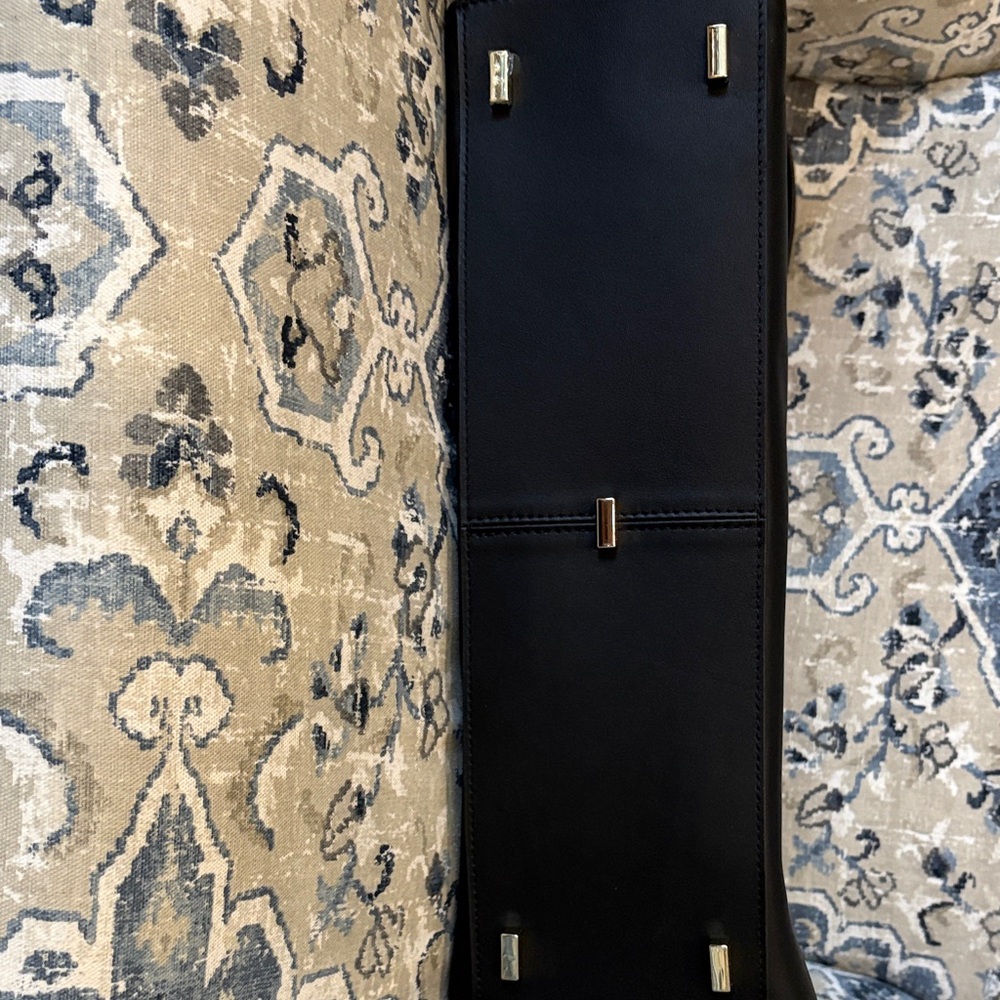 Hug style shoulder bag - Picture 4 of 9